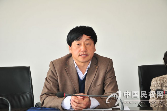 县人大代表视察交通、城建、市容环卫工作