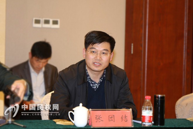 中央主流媒体聚焦报道李瑛同志关爱“孤儿兵”先进事迹