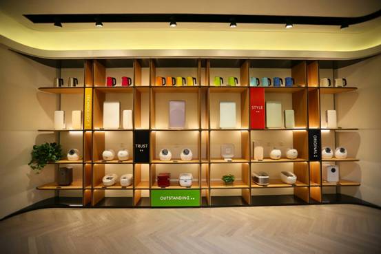 全球首家“格力时尚生活馆”在杭掀起红盖头