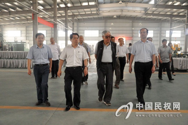 省关工委常务副主任张德广莅临我县调研