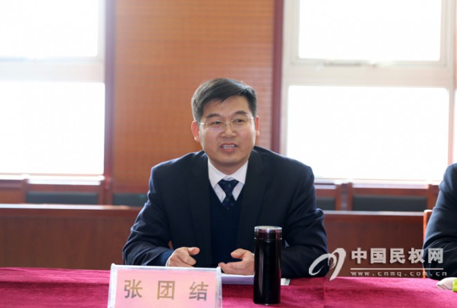 我县举行老干部迎新春座谈会