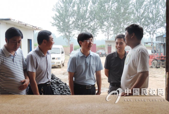 县委常委、统战部长张爱军深入王庄寨镇调研镇域企业发展情况