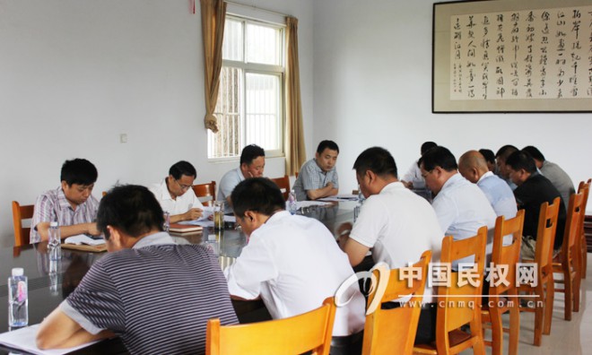 县委常委、县委办主任辛永礼到野岗乡指导领导班子民主生活会