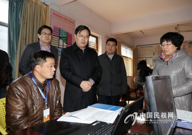 县长姬脉常看望慰问一线经济普查工作人员