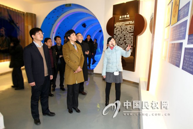 驻马店汝南县县长刘艳丽一行到我县参观考察